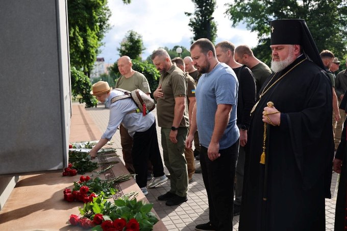 Новини Харкова: до Дня Конституції вшанували загиблих захисників